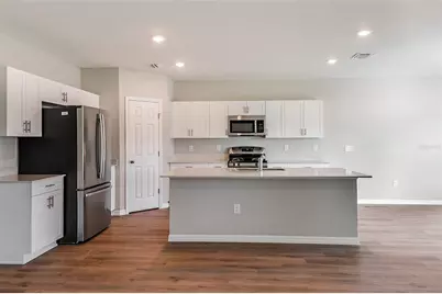 33647 Noble Creek Place, Dade City, FL 33525 - Photo 10