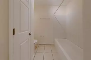 222 Pompano Dr SE, Saint Petersburg, FL 33705 - Photo 22