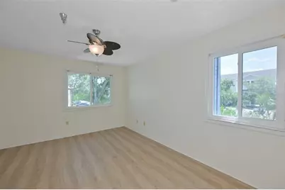 10265 Gandy Boulevard N #1006, Saint Petersburg, FL 33702 - Photo 12