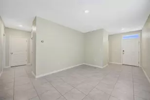 33801 Jasmine Star Loop, Wesley Chapel, FL 33543 - Photo 4