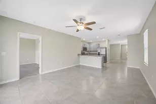 33801 Jasmine Star Loop, Wesley Chapel, FL 33543 - Photo 6