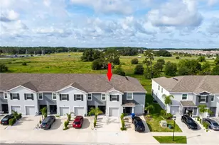 34310 Redwood Dawn Ln, Wesley Chapel, FL 33543 - Photo 4