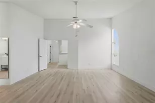 14510 Alejo Ct, Seminole, FL 33776 - Photo 18