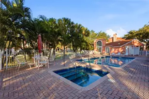 14510 Alejo Ct, Seminole, FL 33776 - Photo 38