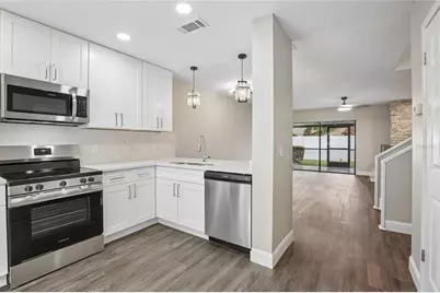 717 Oak Park Place, Brandon, FL 33511 - Photo 4