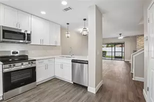 717 Oak Park Pl, Brandon, FL 33511 - Photo 4
