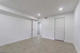 556 Clearwater Largo Road N, Largo, FL 33770 - Photo 8