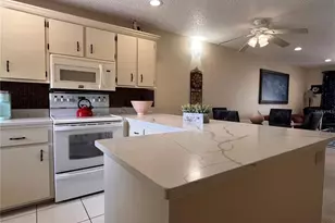 6033 34th Street W, Bradenton, FL 34210 - Photo 4