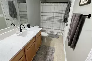 1155 Villagio Cir, Sarasota, FL 34237 - Photo 10