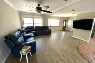 5944 51st Ave N, Kenneth City, FL 33709 - Photo 12