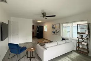 364 3rd St NW, Largo, FL 33770 - Photo 4