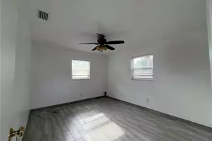 364 3rd St NW, Largo, FL 33770 - Photo 16