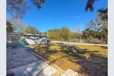 364 3rd Street NW, Largo, FL 33770 - Photo 18