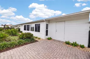 827 Oakmont Ave, Sun City Center, FL 33573 - Photo 1