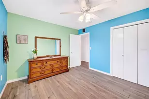 827 Oakmont Ave, Sun City Center, FL 33573 - Photo 14