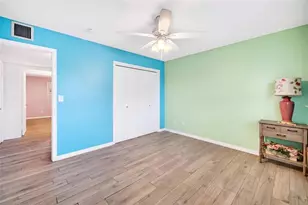 827 Oakmont Ave, Sun City Center, FL 33573 - Photo 12