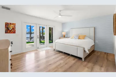 819 Bay Esplanade, Clearwater Beach, FL 33767 - Photo 8