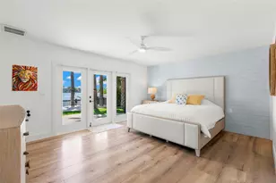 819 Bay Esplanade, Clearwater Beach, FL 33767 - Photo 8