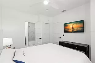 819 Bay Esplanade, Clearwater Beach, FL 33767 - Photo 42