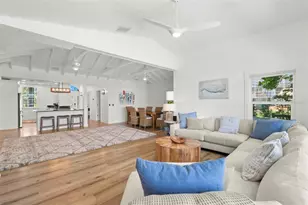 819 Bay Esplanade, Clearwater Beach, FL 33767 - Photo 24
