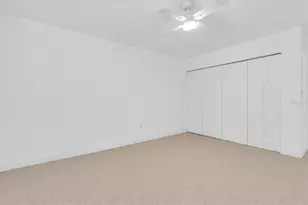 210 5th Ave S, Saint Petersburg, FL 33701 - Photo 16