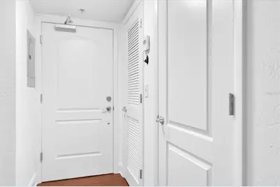 210 5th Avenue S #403, Saint Petersburg, FL 33701 - Photo 18
