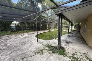 2522 Lake Ellen Ln, Tampa, FL 33618 - Photo 14