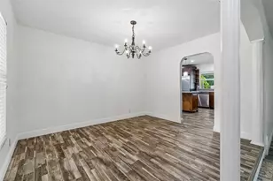 503 Rollingview Dr, Temple Terrace, FL 33617 - Photo 10