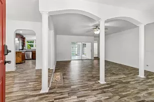 503 Rollingview Dr, Temple Terrace, FL 33617 - Photo 6