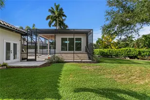 1230 Darlington Oak Cir NE, Saint Petersburg, FL 33703 - Photo 50