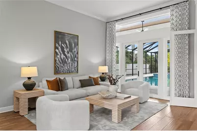 1230 Darlington Oak Circle NE, Saint Petersburg, FL 33703 - Photo 4