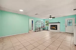 7206 Alafia Dr, Riverview, FL 33578 - Photo 4