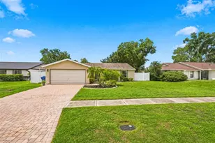 5309 Black Pine Dr, Tampa, FL 33624 - Photo 2