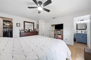 5309 Black Pine Dr, Tampa, FL 33624 - Photo 12
