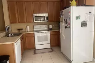 11517 Declaration Dr, Tampa, FL 33635 - Photo 8