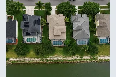 827 Seminole Sky Drive, Ruskin, FL 33570 - Photo 4