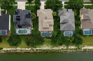 827 Seminole Sky Dr, Ruskin, FL 33570 - Photo 4