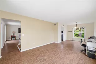 3643 Woodhill Dr, Brandon, FL 33511 - Photo 8
