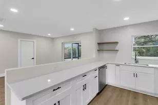 7256 Pinehurst Dr, Spring Hill, FL 34606 - Photo 10