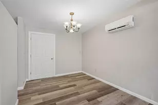 2117 Barcelona Dr, Clearwater, FL 33764 - Photo 8