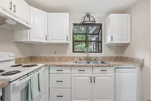 2117 Barcelona Dr, Clearwater, FL 33764 - Photo 10