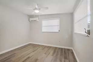 2117 Barcelona Dr, Clearwater, FL 33764 - Photo 18