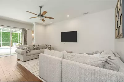5633 Glencrest Boulevard, Tampa, FL 33625 - Photo 12