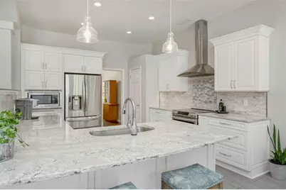 5633 Glencrest Boulevard, Tampa, FL 33625 - Photo 2