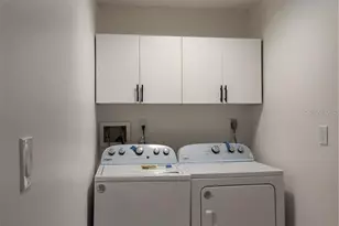255 Capri Cir N, Treasure Island, FL 33706 - Photo 20