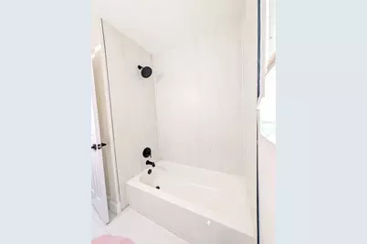 4511 Yarmouth Avenue S, Saint Petersburg, FL 33711 - Photo 12