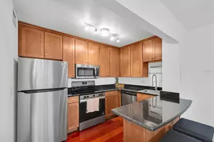 210 5th Ave S, Saint Petersburg, FL 33701 - Photo 10