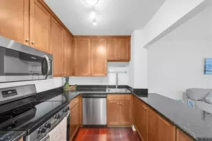 210 5th Ave S, Saint Petersburg, FL 33701 - Photo 12