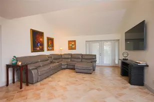 1304 Sandalwood Dr, Plant City, FL 33563 - Photo 16