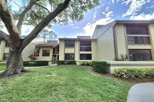 50 Woodlake Pl, Oldsmar, FL 34677 - Photo 2